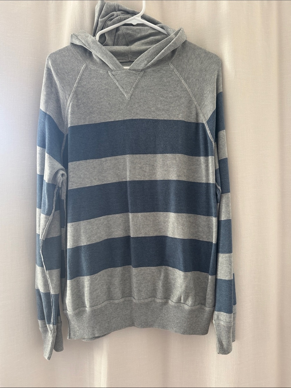 GAP Men's Gray and Navy Striped Hooded Sweatshirt